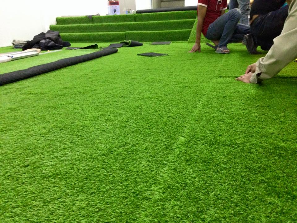 Vỉ thoát nước phục vụ cho công trình thi công cỏ nhân tạo Vỉ thoát nước phục vụ cho công trình thi công cỏ nhân tạo