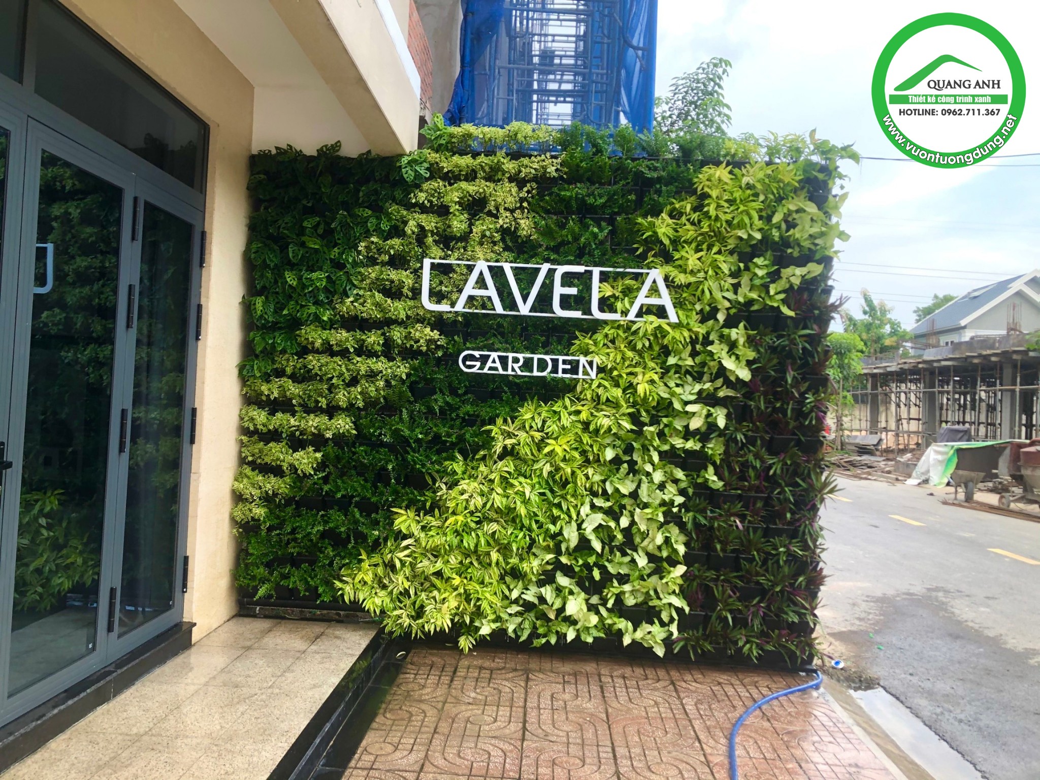 Vườn tường ngoài trời cho LAVELA GARDEN hoàn thiện bởi Quang Anh HCM Vườn tường ngoài trời cho LAVELA GARDEN hoàn thiện bởi Quang Anh HCM