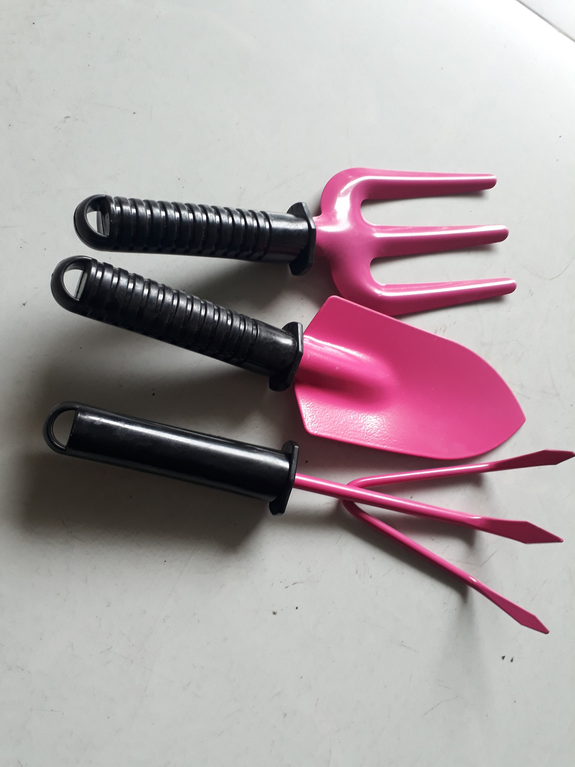 Dụng cụ làm vườn mini nhật bản thì nên mua tại đâu ? Dụng cụ làm vườn mini nhật bản thì nên mua tại đâu ?